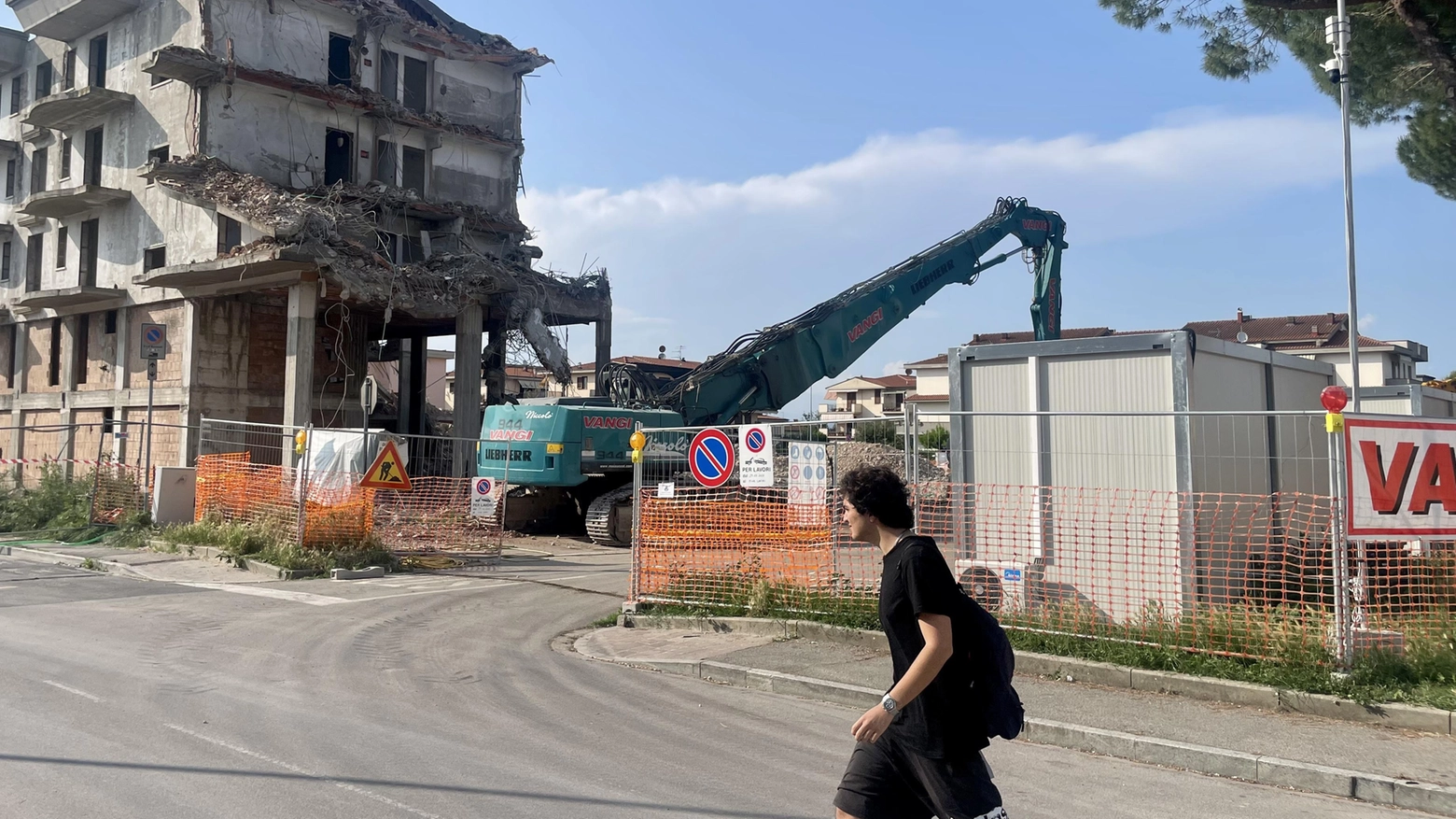 Nella morsa del cantiere Divieti e disagi a Ponte a Elsa Nella morsa del cantiere Divieti e disagi a Ponte a Elsa