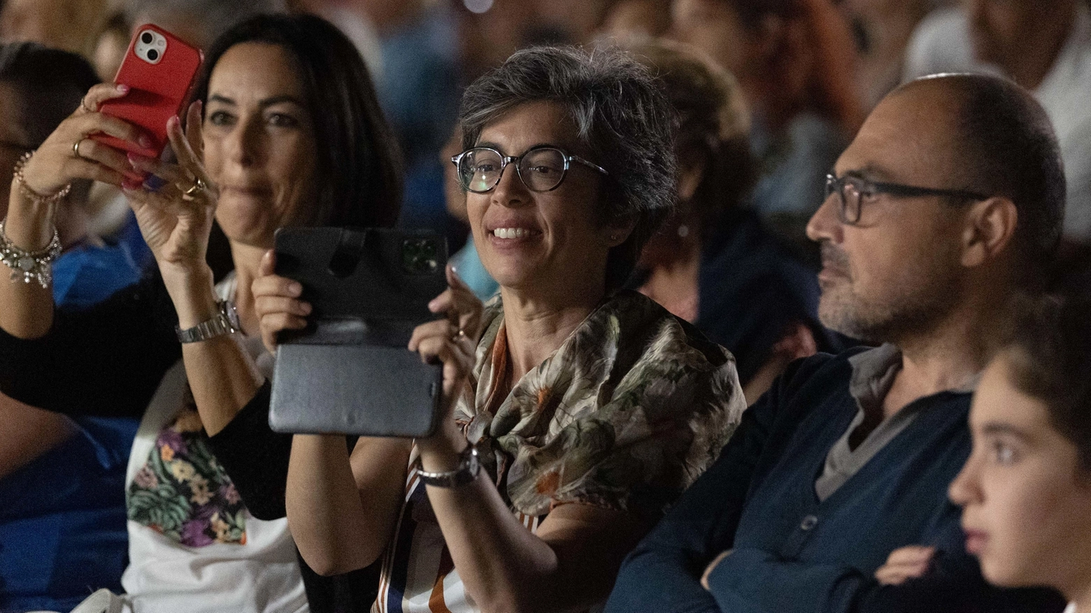 Notti di Talento sul palco di Eliopoli Sedici in gara per diventare famosi Notti di Talento sul palco di Eliopoli Sedici in gara per diventare famosi