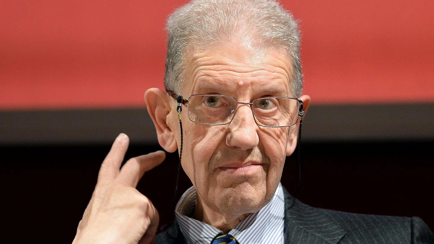 Il professor Salvatore Settis, archeologo e storico dell’arte, dal 1999 al 2010 direttore della Scuola Normale Superiore Il professor Salvatore Settis, archeologo e storico dell’arte, dal 1999 al 2010 direttore della Scuola Normale Superiore