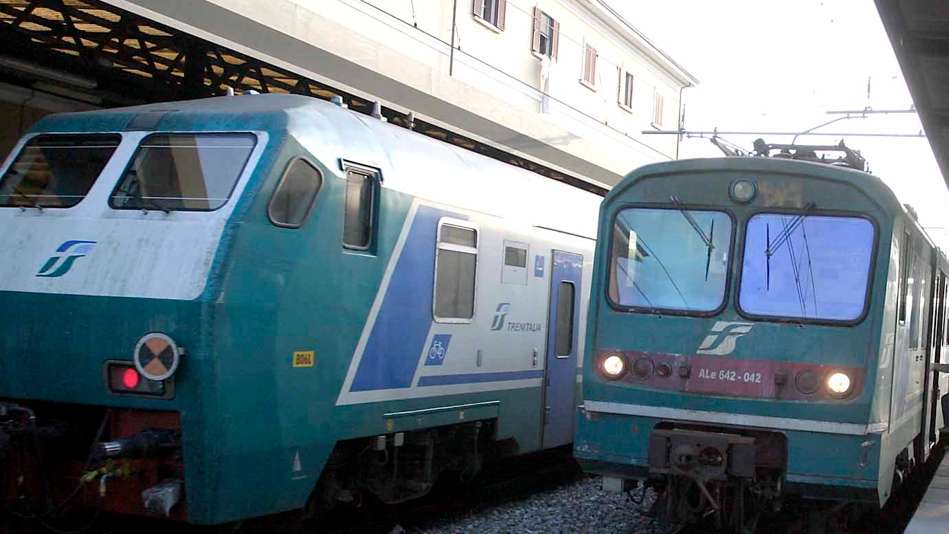 Treni alla stazione di Empoli Treni alla stazione di Empoli