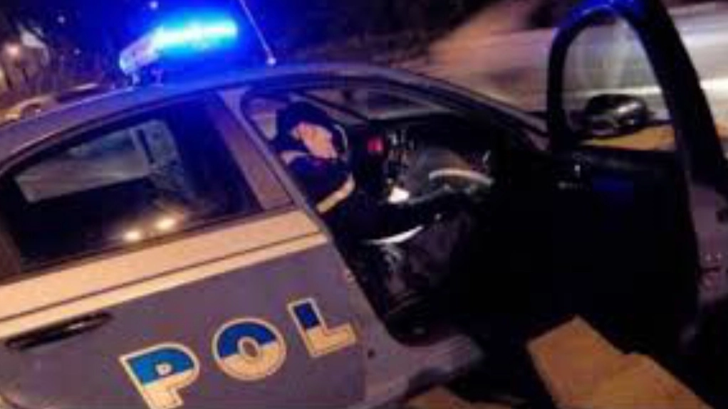 Pattuglia della Polizia (immagine di repertorio) Pattuglia della Polizia (immagine di repertorio)