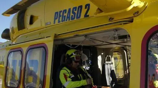 Ciclista cade: ricoverato a Siena Scontro frontale, donna ferita Ciclista cade: ricoverato a Siena Scontro frontale, donna ferita