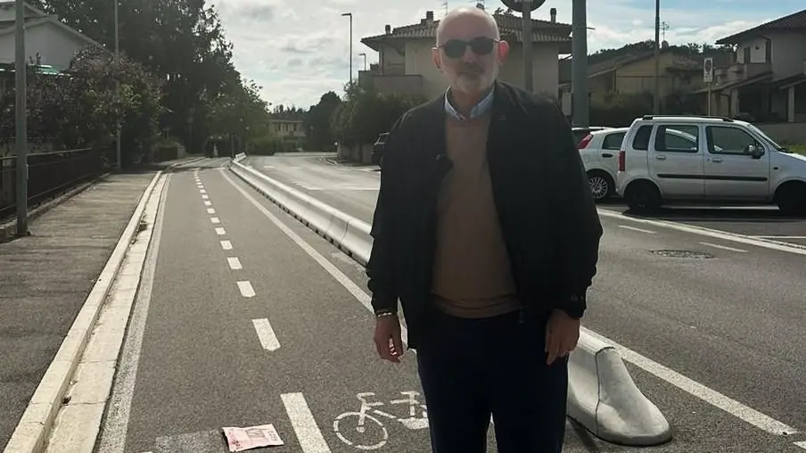 Ciclabile del Poggetto "Via Aiaccia, doppio senso Sposteremo la pista" Ciclabile del Poggetto "Via Aiaccia, doppio senso Sposteremo la pista"