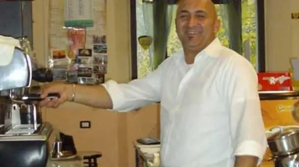 Ultimo caffè: è capolinea Stazione, niente più bar Dopo 13 anni Bindi lascia Ultimo caffè: è capolinea Stazione, niente più bar Dopo 13 anni Bindi lascia