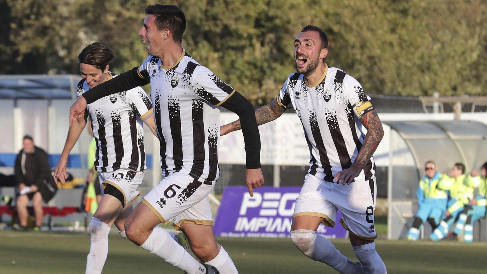 Boccardi torna titolare dopo il lungo stop: Magrini lo schiera a fianco di Galligani, Candido sulla trequarti, Masini mezzala, Lollo in regia e Bianchi dall'altra parte. Cavallari e Achy in difesa, Morosi e Bertelli terzini. Cristiani, Ricciardo e Ravanelli infortunati.