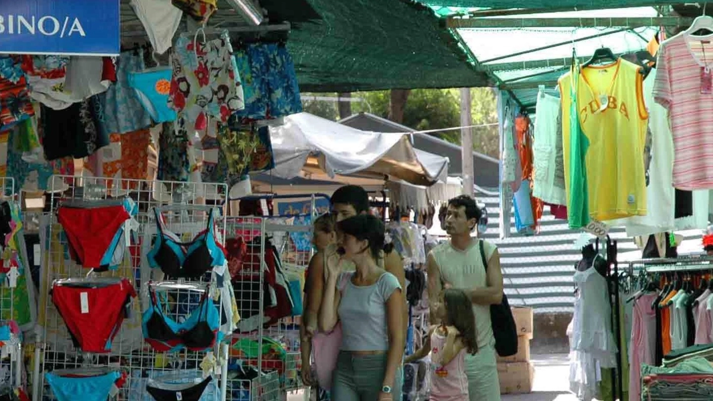  Il mercatino della Partaccia può attirare anche i turisti, non solo i residenti (foto di repertorio)