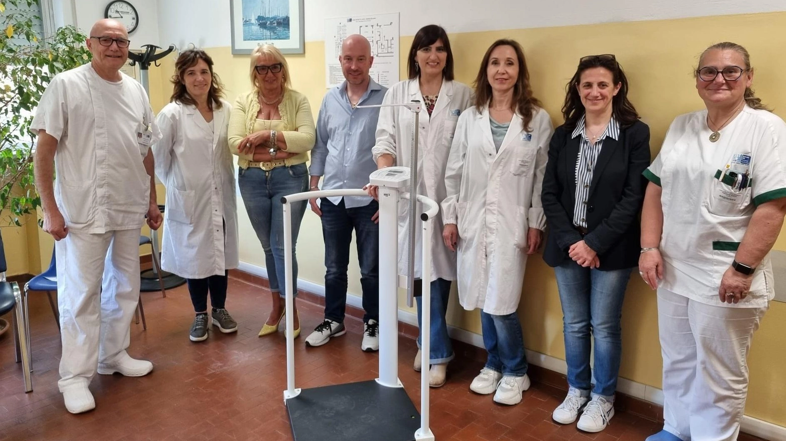 La Indaco srl regala una bilancia hi-tech alla diabetologia La Indaco srl regala una bilancia hi-tech alla diabetologia
