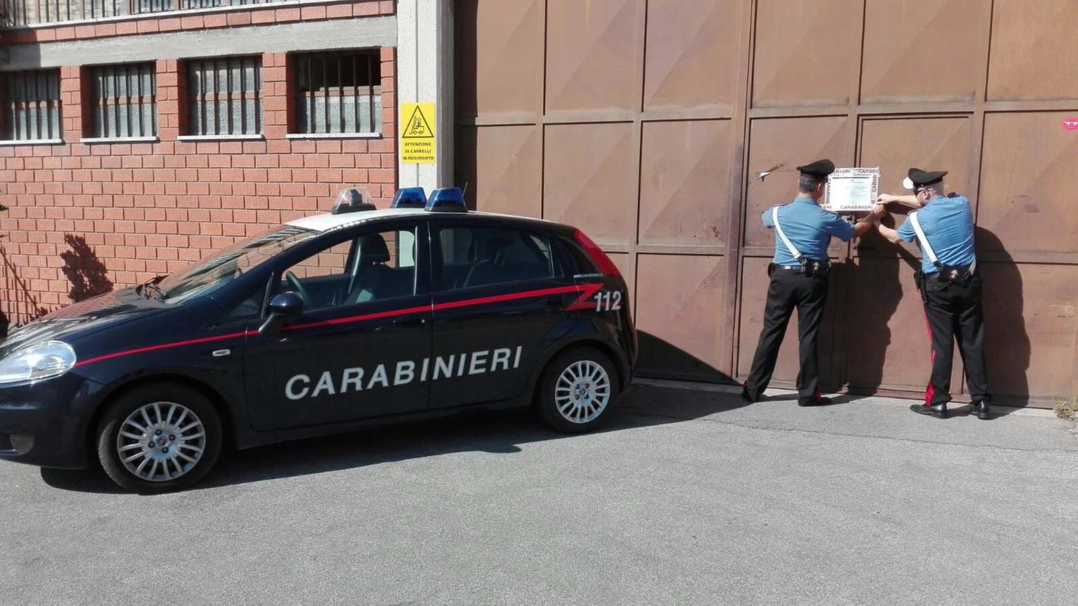 L'operazione dei carabinieri