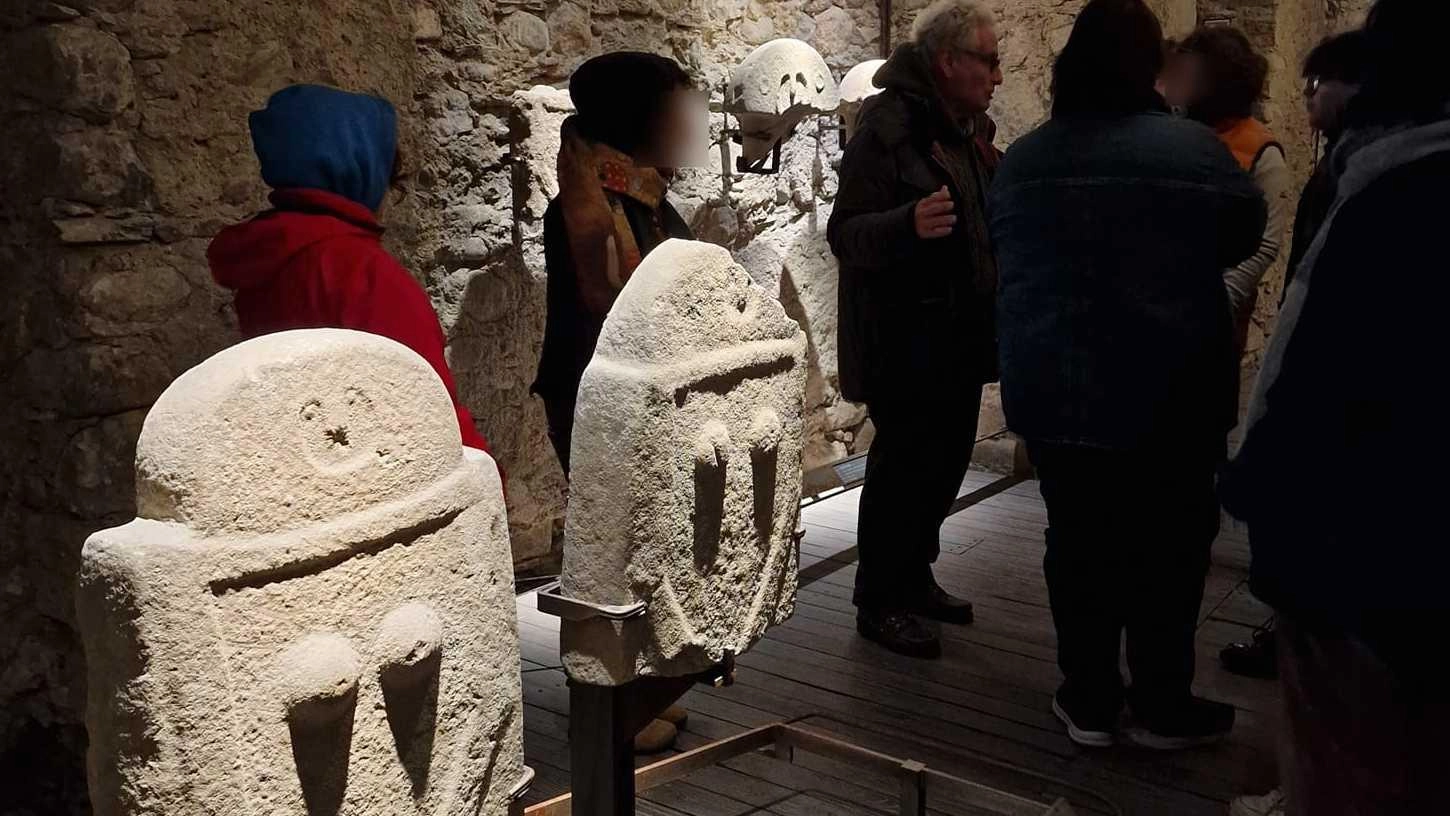 La mostra è visitabile fino al 3 dicembre al castello dei Pignaro di Pontremoli. La raccolta espone uno dei fenomeni più importanti di megalitica europea.