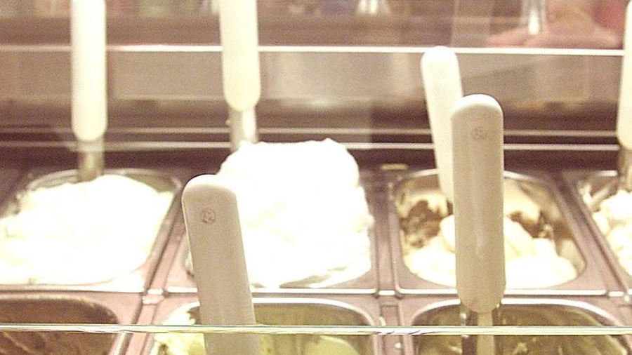 Una gelateria (Foto d'archivio)