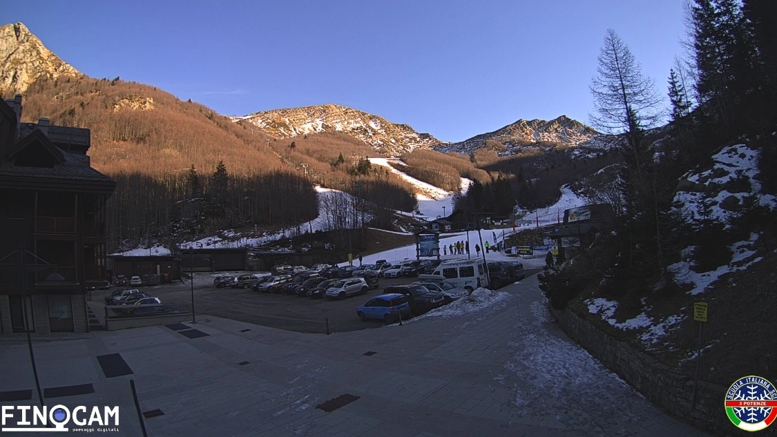 La situazione di venerdì 4 gennaio in Val di Luce (Pt): bel tempo ma freddissimo