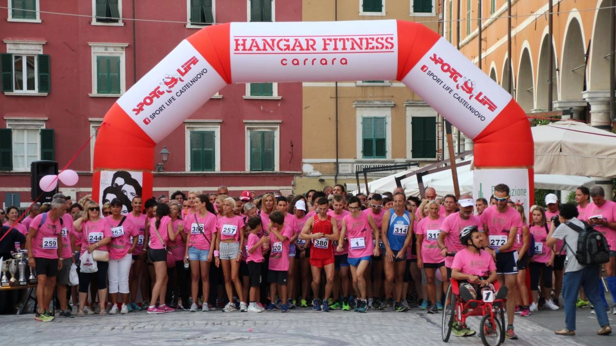 "Corri per la speranza" a Carrara (foto Regalami un sorriso onlus)