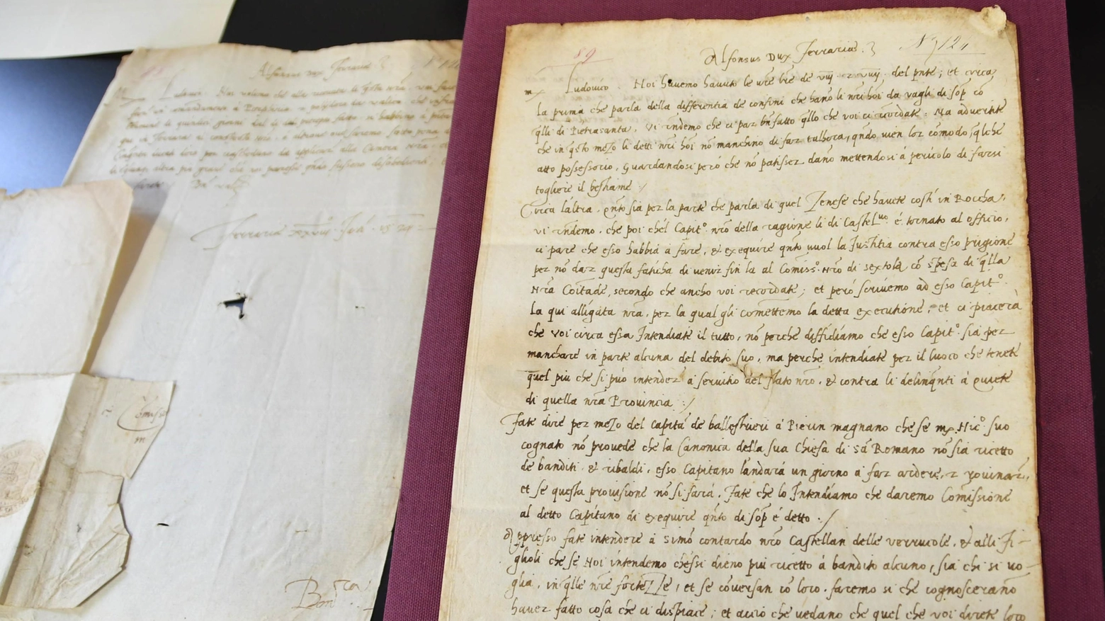 La critica "Comune assente Snobbata la riconsegna" La critica "Comune assente Snobbata la riconsegna"