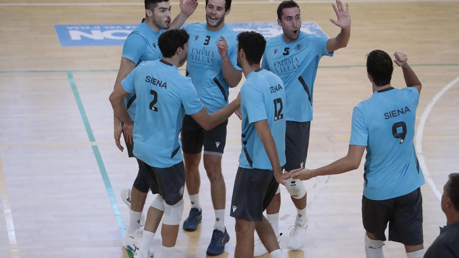 Il ’rebus’ del Palasport. Slitta l’inizio dei lavori. Le società sportive:: "Così si naviga a vista" Il ’rebus’ del Palasport. Slitta l’inizio dei lavori. Le società sportive:: "Così si naviga a vista"
