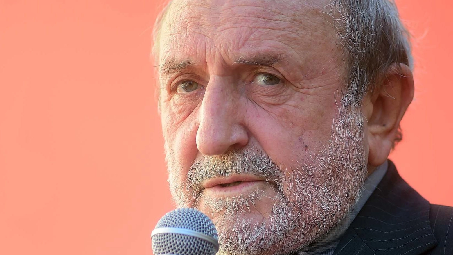 Domani alle 17, Umberto Galimberti presenterà una conferenza sull'etica contemporanea e il suo libro "L'etica del viandante". Interverranno Massimo Monni, Lorenzo Chiuchiù e il coro dell'Università. Verranno presentate anche borse di studio.