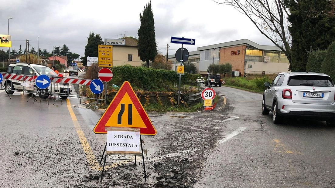 La richiesta di Confcommercio:: "Iniziare i lavori in via Buonarroti" La richiesta di Confcommercio:: "Iniziare i lavori in via Buonarroti"
