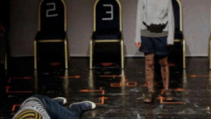 Un palco vuoto per "Macondo" di Silvia Mercuriali Un palco vuoto per "Macondo" di Silvia Mercuriali