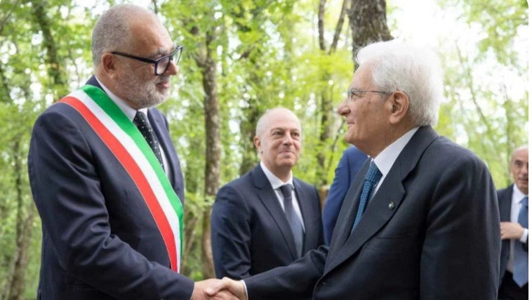 Il sindaco di Vicchio  col presidente Mattarella  