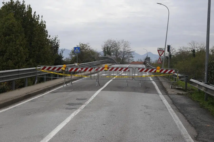 Problemi strutturali, chiuso un ponte a Pisa