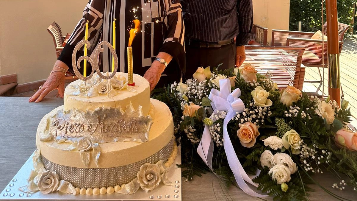 Le nozze di diamante di Piero e Marilena a Massa e Cozzile: 60 anni di amore
Le nozze di diamante di Piero e Marilena a Massa e Cozzile: 60 anni di amore