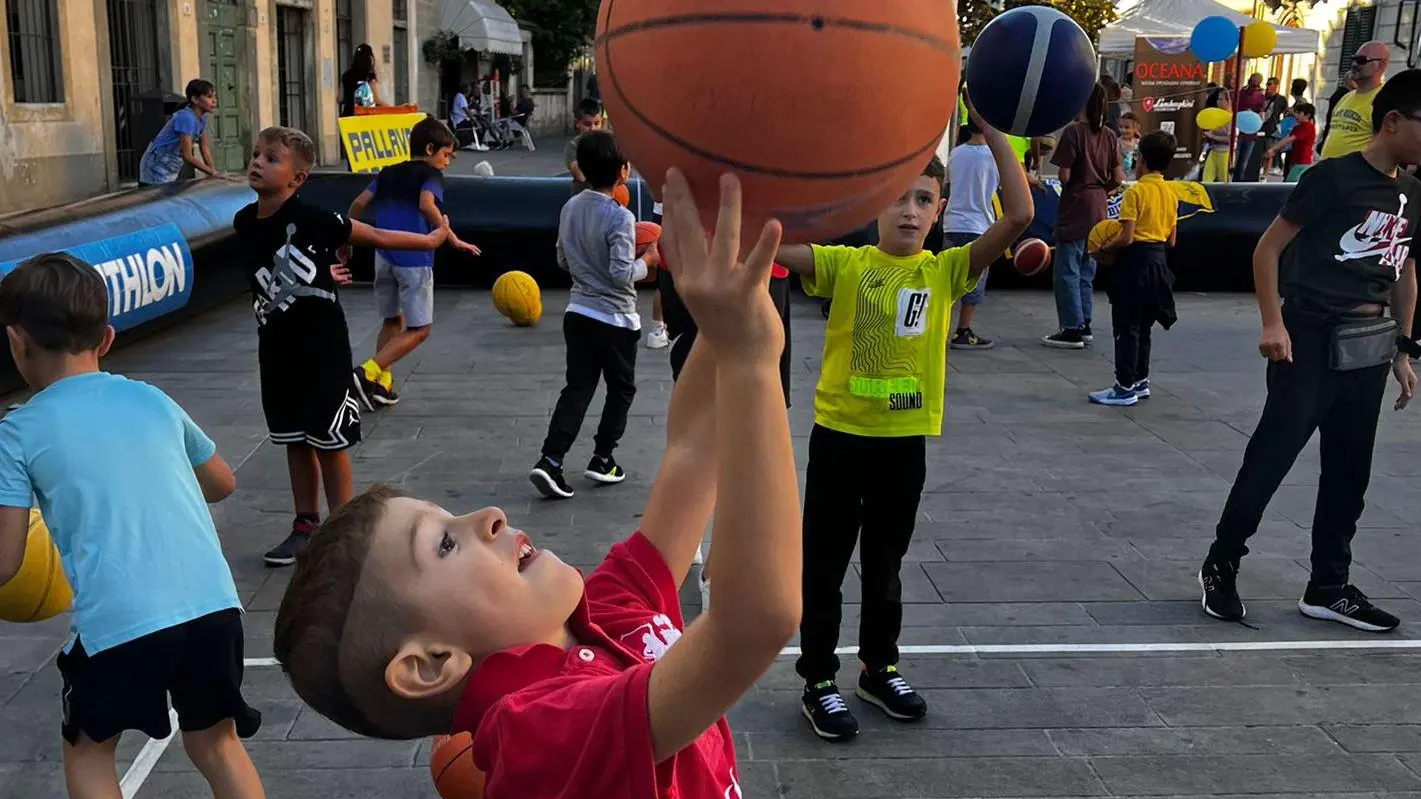 Movimento, gioco e intrattenimento Torna la Festa dello sport con attività educative e sociali Movimento, gioco e intrattenimento Torna la Festa dello sport con attività educative e sociali