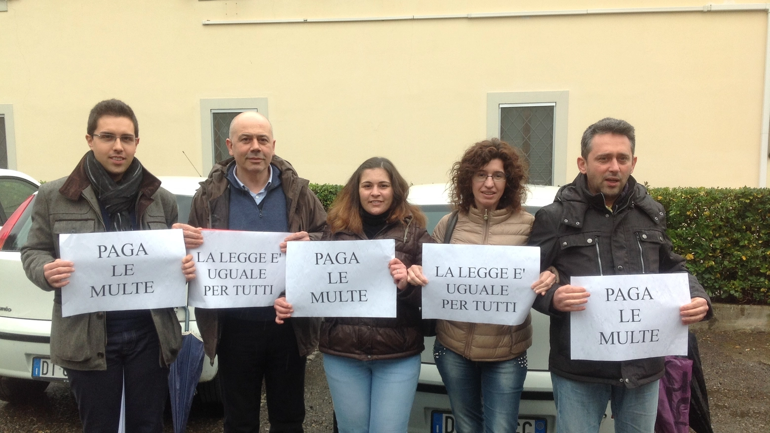 Consiglieri di Forza Italia e Cinque Stella protestano contro Fossi