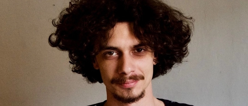 Lo scrittore, premio Campiello per "I miei stupidi intenti", sarà ospite al Polo Gatteschi con il nuovo romanzo sulla fatica di diventare adulti