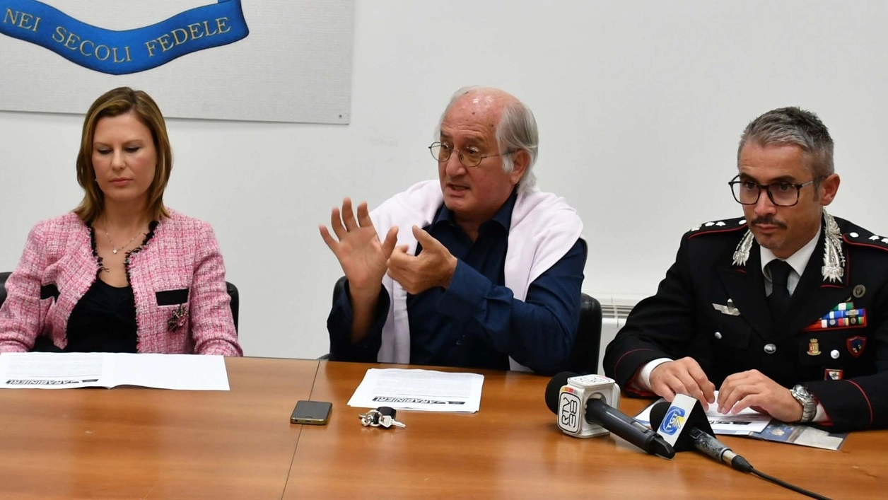Il Pm Roberta Moramarco, il Procuratore Aldo Giubilaro e il comandante Massimo Rosati