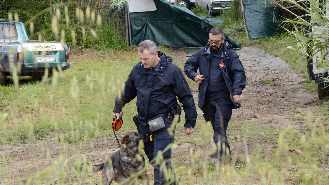 Le operazioni per il ritrovamento del cadavere che sarebbe stato seppellito