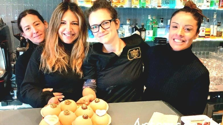 "Le Tette delle Monache"  Il dolce che spopola  al Bar Centrale