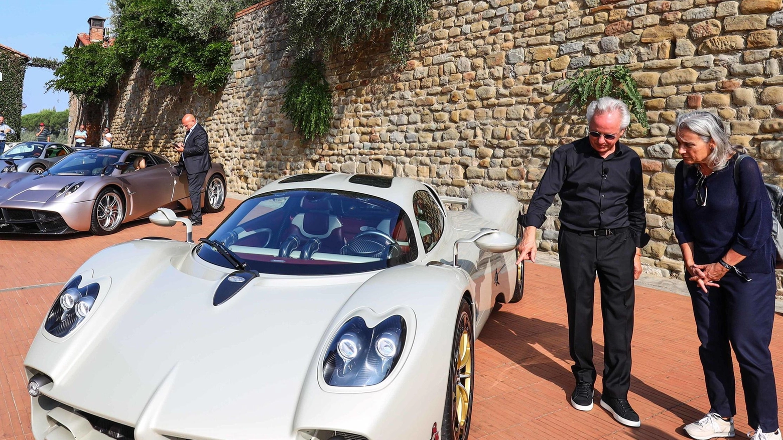 Nel segno di Leonardo. Le auto ’gioiello’ di Pagani ispirate agli studi del Genio