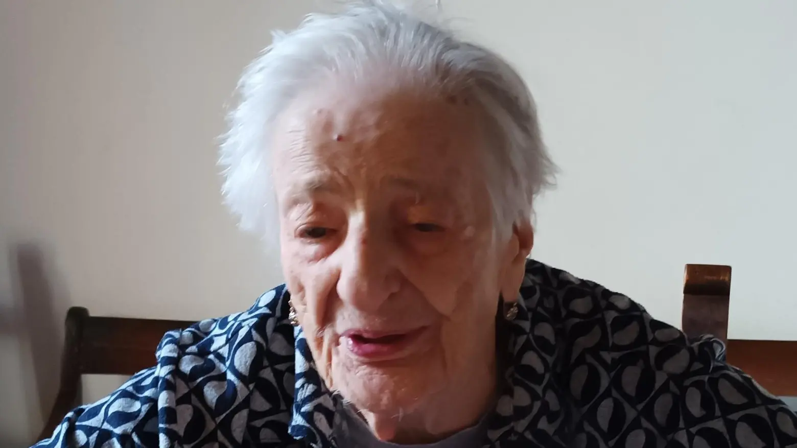 Cento candeline per nonna Irma "Grazie per quanto hai fatto per noi" Cento candeline per nonna Irma "Grazie per quanto hai fatto per noi"