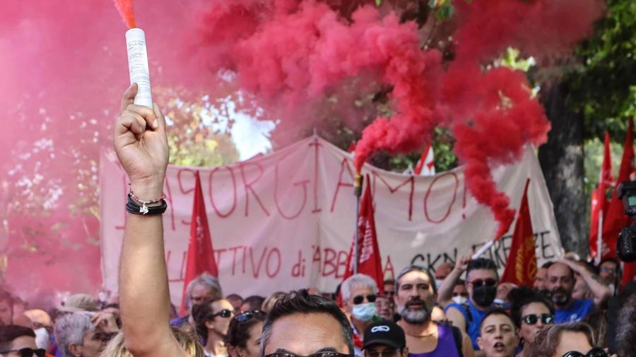  dipendenti della Gkn alla maxi-manifestazione di sabato a Firenze (New Pressphoto)