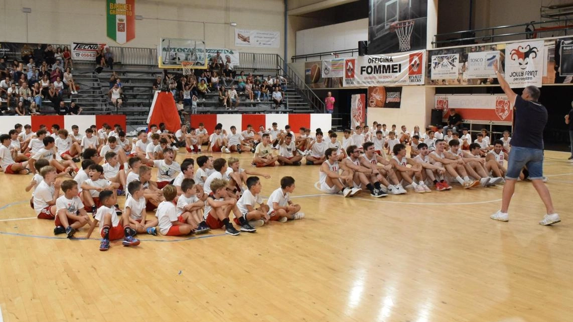 La Pallacanestro Grosseto si è presentata al PalaAustria di Grosseto con tutte le formazioni, dai più piccoli fino alla prima squadra, in un grande spettacolo di passione e entusiasmo. Il presidente Giannini è pronto a far bene con l'obiettivo dei playoff per la prima squadra e lavoro sodo per le giovanili.