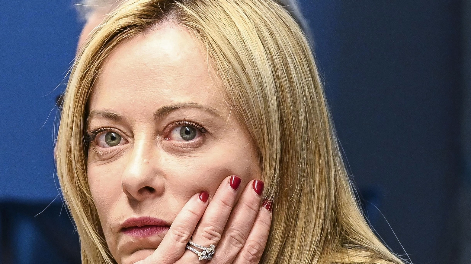 Il tweet di Giorgia Meloni "Vicini a familiari ed esercito" Il tweet di Giorgia Meloni "Vicini a familiari ed esercito"
