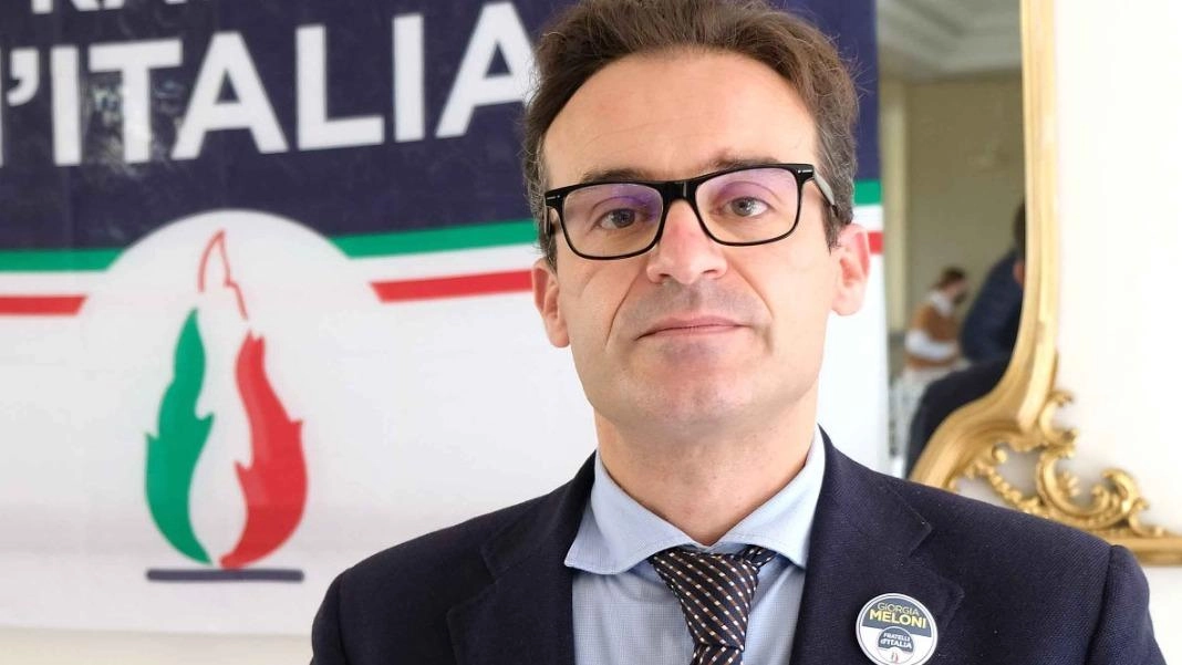 Elezioni, la sfida è già iniziata. Lucacci spara a zero su Meoni: "È divisivo, Fdi non lo ricandida" Elezioni, la sfida è già iniziata. Lucacci spara a zero su Meoni: "È divisivo, Fdi non lo ricandida"