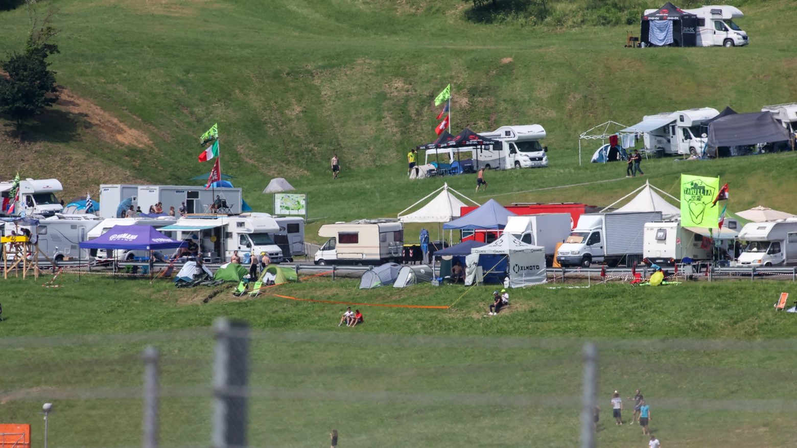 I tifosi al Mugello (Fotocronache Germogli)