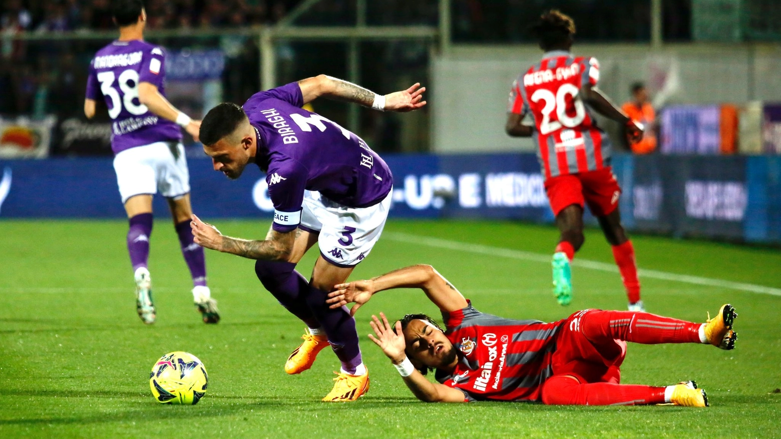 Coppa Italia, Fiorentina-Cremonese 0-0: viola in finale dopo 9 anni