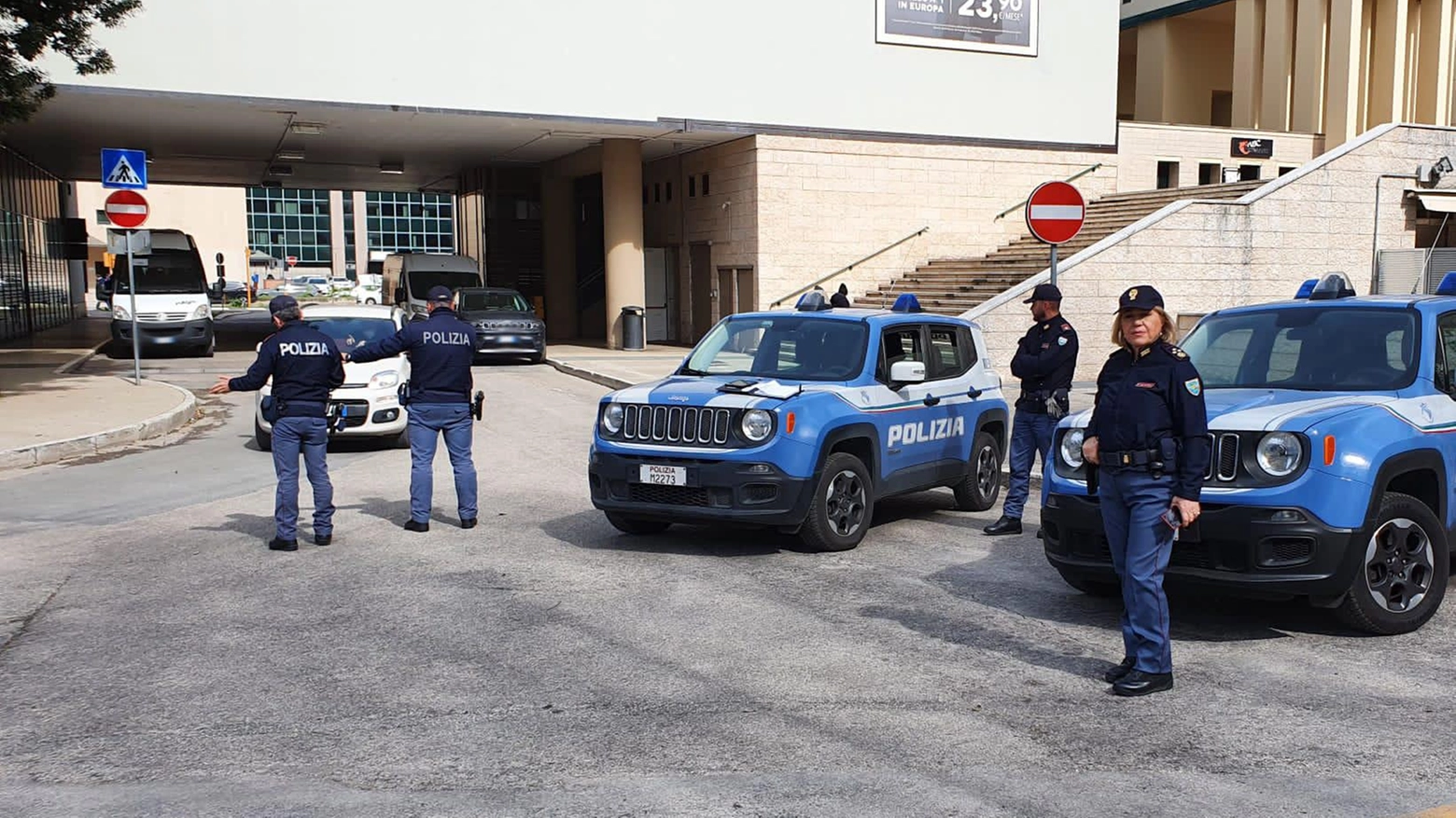 Fontivegge, alta tensione Pomeriggio da brividi Fontivegge, alta tensione Pomeriggio da brividi