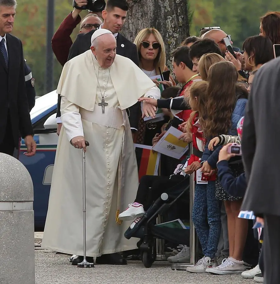 Papa Francesco: "Basta col licenziare donne incinte, questa è schiavitù"