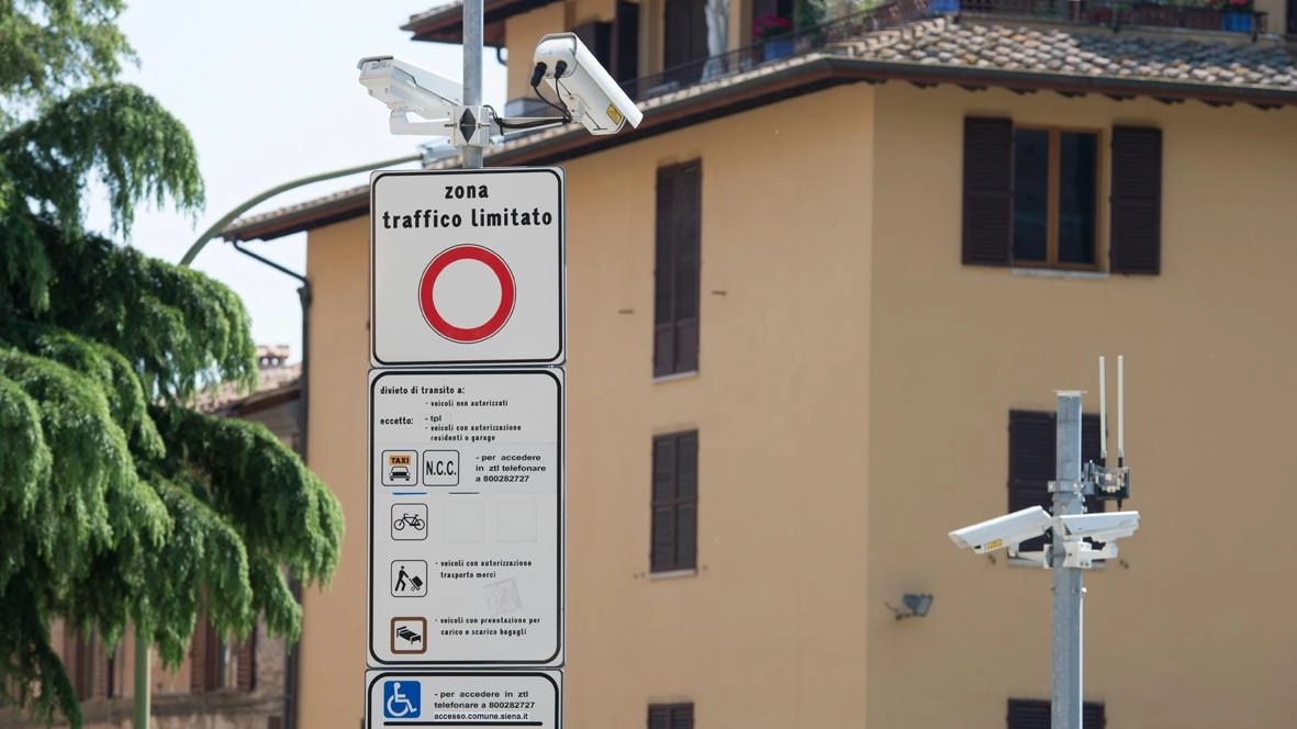 Permessi Ztl e Aru. Rilascio sospeso il 20 e 21 novembre
