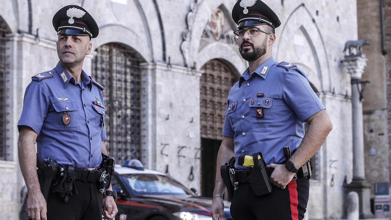 Finto legale truffa anziana: arrestato. Colpo da 40mila euro all’Acquacalda