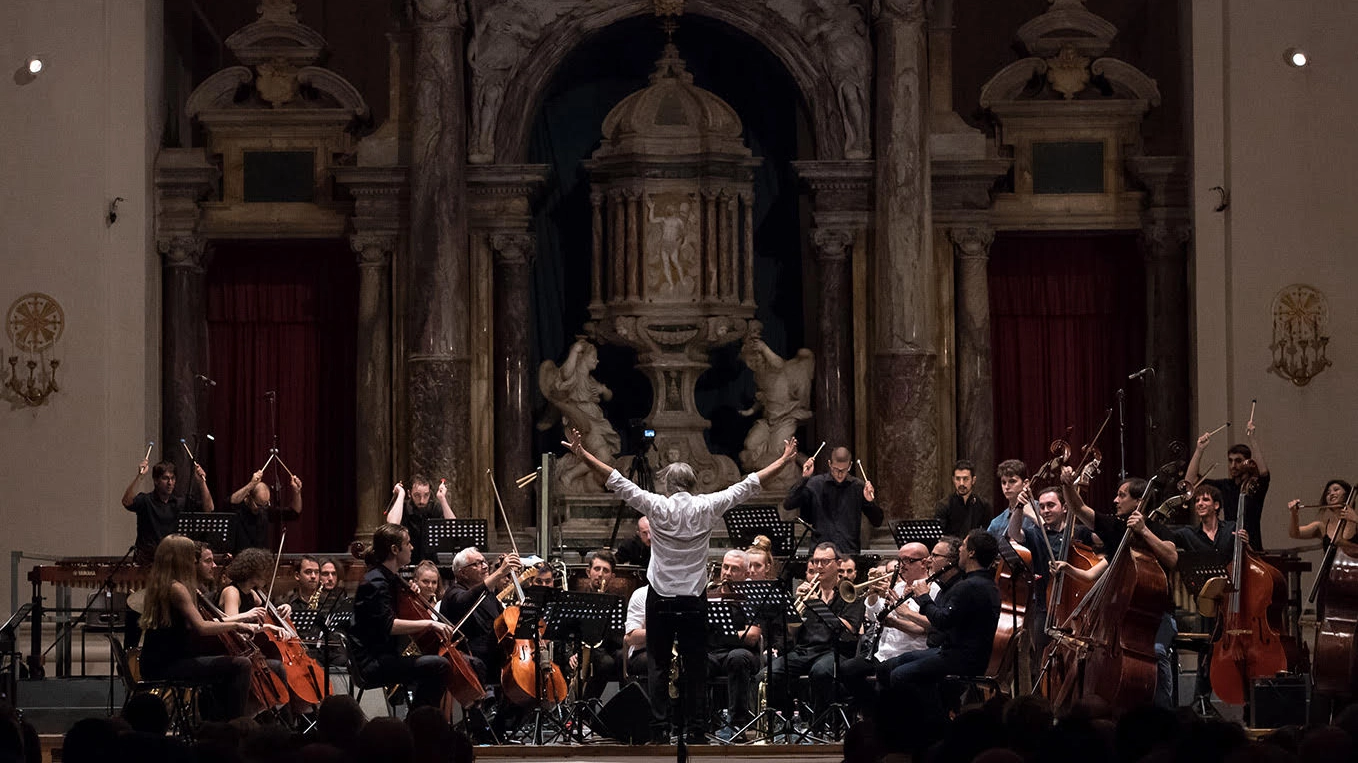 Il concerto in S. Agostino (Roberto Testi - Foto Studio 56)