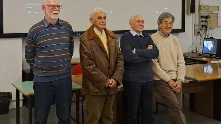 Lezioni a scuola con i cavalieri Lezioni a scuola con i cavalieri