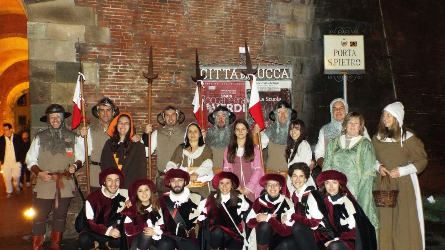 Pronti per la Luminara di San Paolino