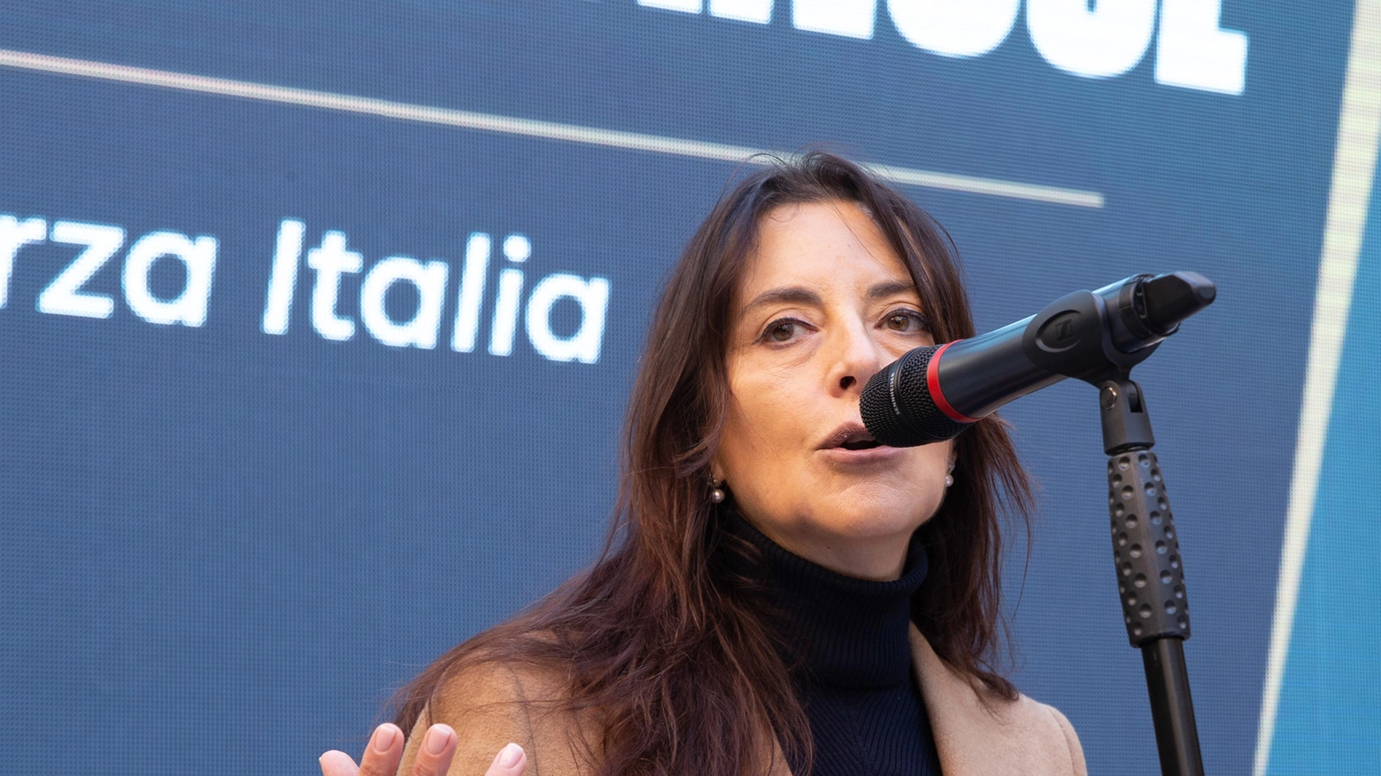 "Siamo noi il centro di gravità permanente del centrodestra" "Siamo noi il centro di gravità permanente del centrodestra"