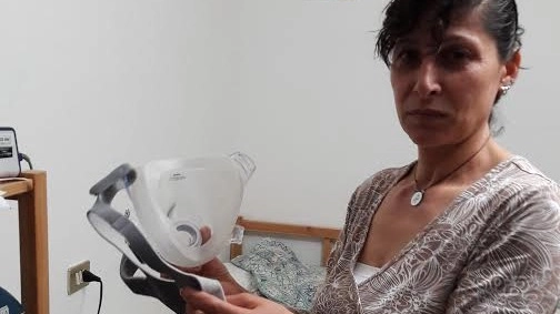 Mamma Resi è venuta in Italia per curare il figlio nel 2009: ha una lesione al midollo spinale ed è stato nuovamente operato