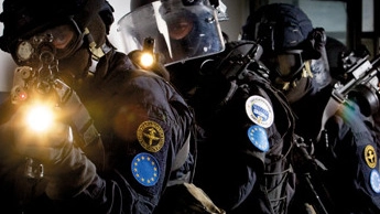 Il Ros Raggruppamento operativo speciale dei carabinieri  ha eseguito le indagini dirette dalla Procura di Torino 