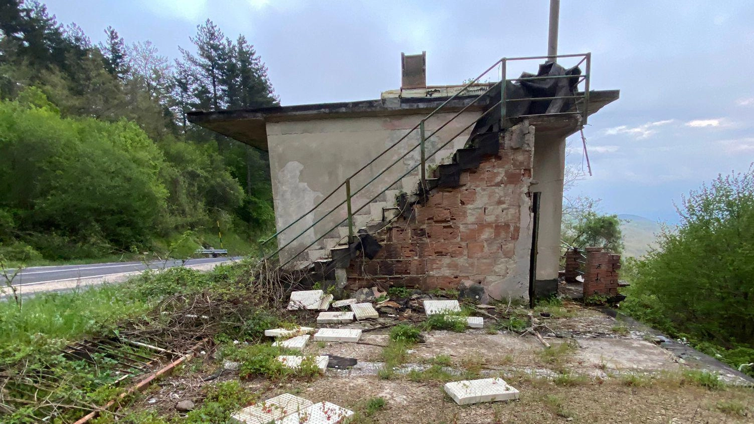 Rifiuti abbandonati, l’associazione chiede la bonifica ambientale Rifiuti abbandonati, l’associazione chiede la bonifica ambientale
