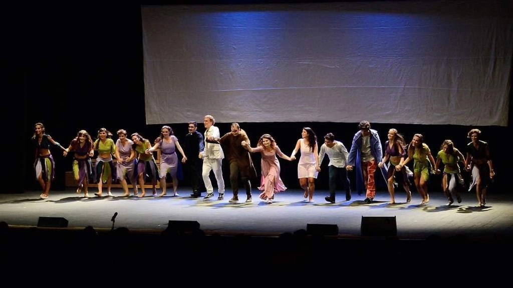 Spettacolo e solidarietà Il musical all’anfiteatro Spettacolo e solidarietà Il musical all’anfiteatro